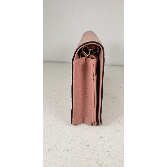 Vintage BeBe Los Angeles Aliab Fl ap Peach Crossbody Quilted Chain Stud Strap - Picture 4 of 10